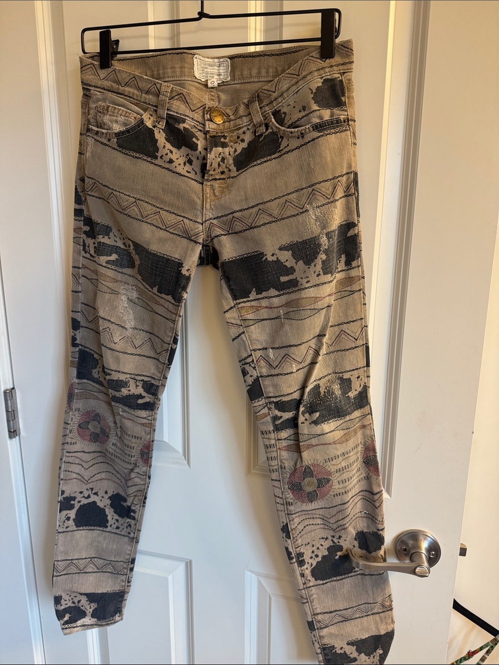 Current/Elliott Beige Skinny Jeans with Black